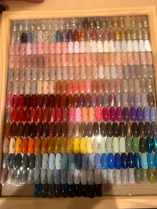 ネイル 羽鳥 薫乃のネイルデザイン