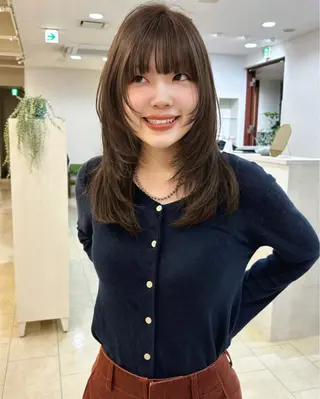 ミディアム kchiara所属・yura /レイヤーカットのヘアスタイル