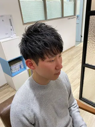 ショート メンズパーマ/ダウン パーマ/十文字玲音のヘアスタイル