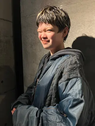 ショート ハイトーン/顔まわり レイヤー/YUKAのヘアスタイル