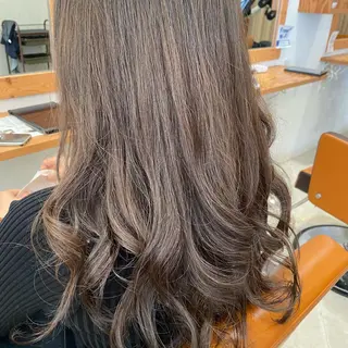 ロング 猪股 華乃のヘアスタイル