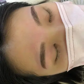 アイブロウ Rubble所属・Rubble 菊田のマツエク・マツパデザイン