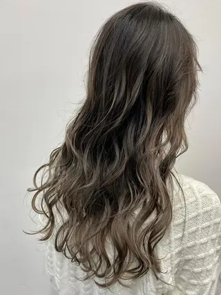 セミロング 公式 Ease by amble luxeのヘアスタイル