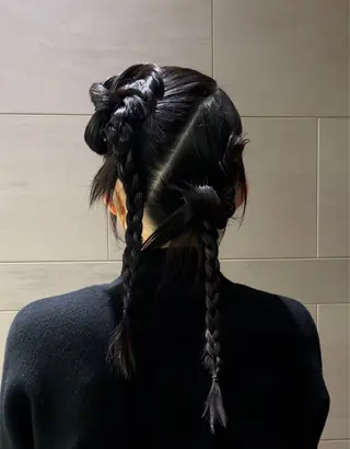 セミロング 山下 紗里奈のヘアスタイル
