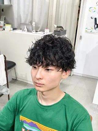 ショート パーマ メンズ かんばら りょーいのヘアスタイル
