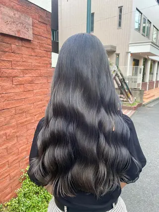 ロング カラー ミヤザキ タクトのヘアスタイル