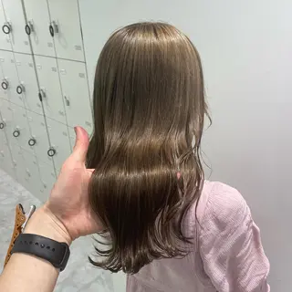 ミディアム カラー ヘアアレンジ 韓国風ベージュ🤎 赤みなし🌿横浜🤎のヘアスタイル