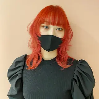 セミロング カラー ORIKA 美容室のヘアスタイル