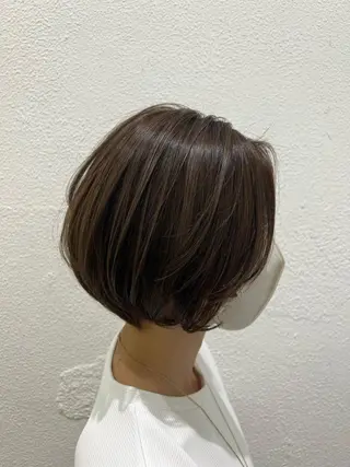 ミディアム カラー 下平 秀美のヘアスタイル