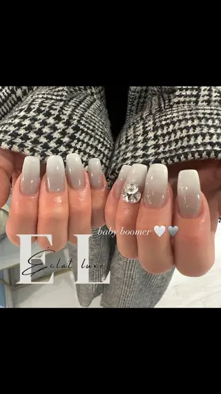 ネイル 倉石 百恵のネイルデザイン