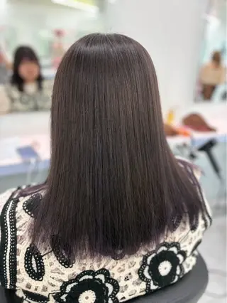 セミロング 🤍赤みなしカラー 🤍saaka🤍のヘアスタイル