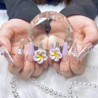 ネイル Vesper所属・ayaka ギャルネイル🎀のネイルデザイン