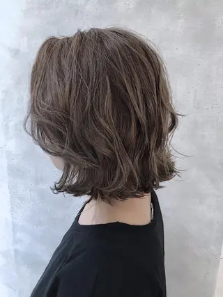ショート カラー MOU namba ムウナンバのヘアスタイル