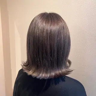 ミディアム カラー 野崎 桃実のヘアスタイル