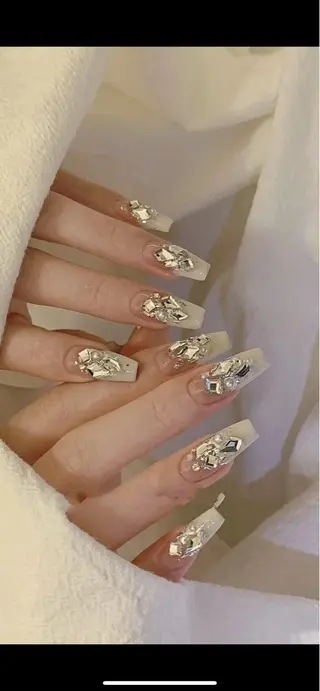 ネイル di'a salonのネイルデザイン