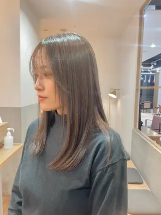 セミロング カラー 顔まわり/レイヤー/ 透明感/まいな🥨のヘアスタイル