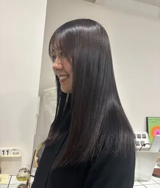 カラー HIKARIS所属・透明感/暖色カラー yukinaのヘアスタイル