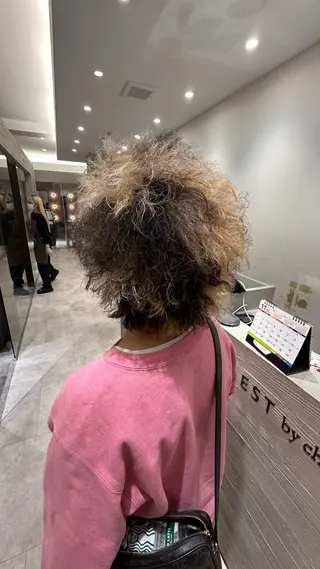 カラー パーマ ナカイ フウタのヘアスタイル