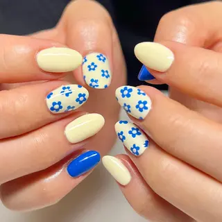 ネイル REHTOF ｜朝7時Open☀️のネイルデザイン