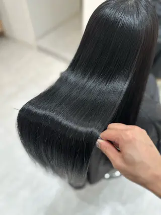 ロング 赤み消し/オリーブ カーキ/福田れんのヘアスタイル