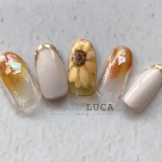 ネイル ネイルアトリエルカ スタッフのネイルデザイン