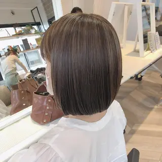 ショート カラー 梅田美容室 山崎海波のヘアスタイル