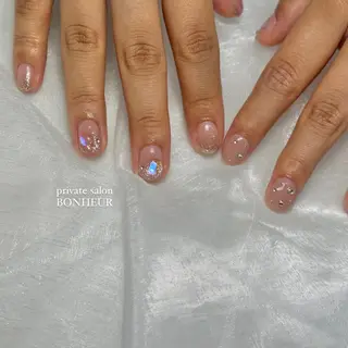 ネイル BONHEUR Annaのネイルデザイン