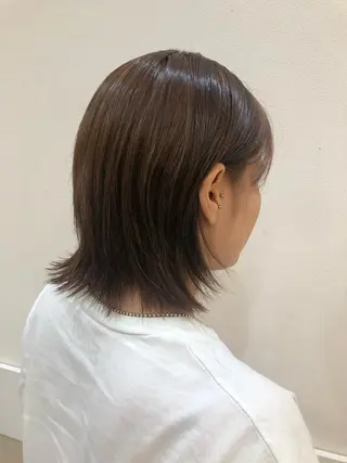 ミディアム カラー 内田温子大人女性 ハイライト、ボブのヘアスタイル