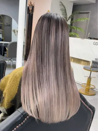 ロング senjyu GINZA所属・バレイヤージュ/ハイ ライト/庄司鉄平のヘアスタイル