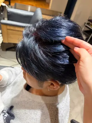 カラー 大参 花のヘアスタイル