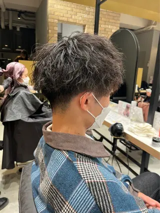 メンズ シャドウパーマ/ 波巻きパーマ/三鷹のヘアスタイル