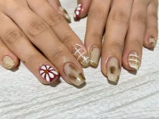 ネイル Ulu  Nail 🌱MOMOKAのネイルデザイン
