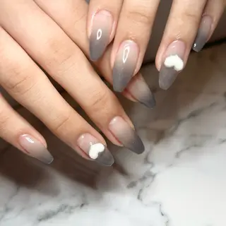 ネイル she nail studio所属・パラジェル/スカルプ salonOerbaのネイルデザイン