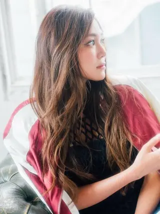 カラー ロング ✨艶髪満足度◎✨ 菅沼 麻衣子のヘアスタイル