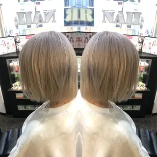 ミディアム 韓国カラー/エクステ carryのヘアスタイル