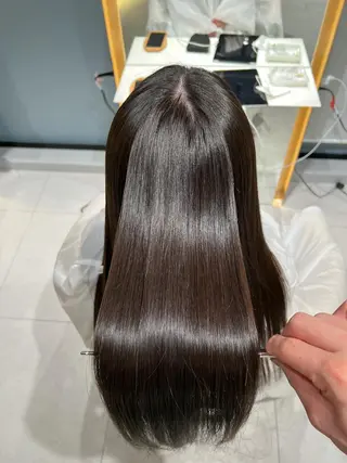 ロング 福岡縮毛矯正✨️ ストレート 向井和輝のヘアスタイル