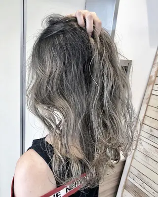 カラー Ash 店長　山下達也のヘアスタイル
