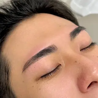 アイブロウ GO TODAY シェアサロン 表参道Flos店所属・Saya Hosokawaの眉毛・アイブロウイメージ