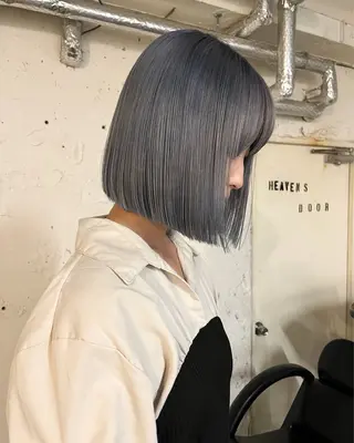 カラー 秋濱 佳穂のヘアスタイル