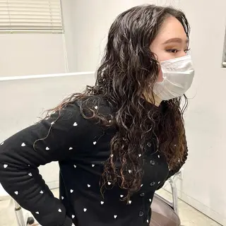 ロング パーマ 山口 モエのヘアスタイル