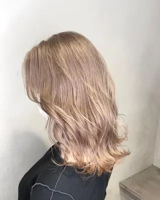 セミロング カラー 橋口 陽太のヘアスタイル