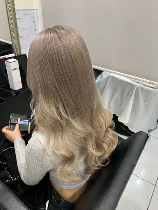 ロング カラー YUDU🍊 germe/ジェルムのヘアスタイル