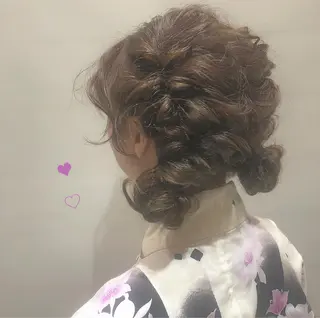 ミディアム カラー パーマ ヘアアレンジ apish aoyama所属・武 愛子の眉毛・アイブロウイメージ