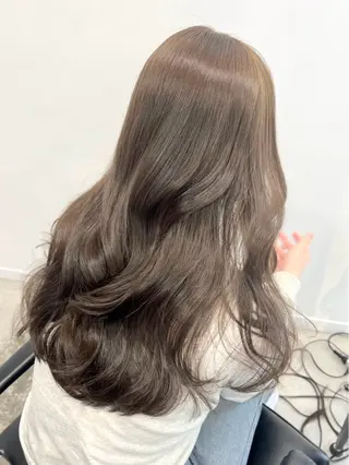 カラー ベージュ×艶🍨 mihoのヘアスタイル