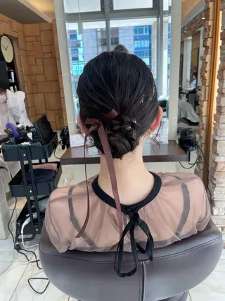 セミロング 肌までキレイ見え✨️ 赤み消し特化のヘアスタイル