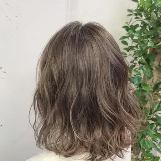 ミディアム カラー ヘアアレンジ 垢抜け案内人 鈴木聖矢✂️のヘアスタイル