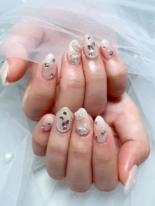 ネイル brooch yukinoのネイルデザイン