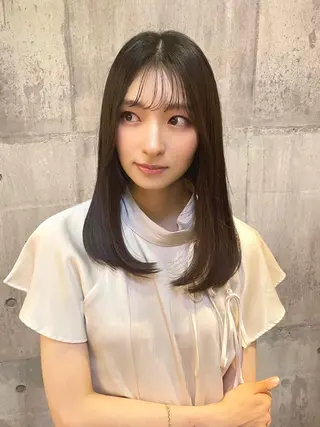 セミロング 竹内 春奈のヘアスタイル