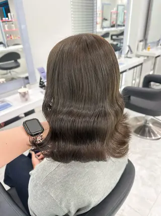 ミディアム EARTH日吉店所属・🌼リナ🌼赤み消し オリーブ/ブラウンのヘアスタイル