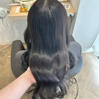 ロング カラー AVANCE.なかもず所属・砂野 真璃奈のヘアスタイル